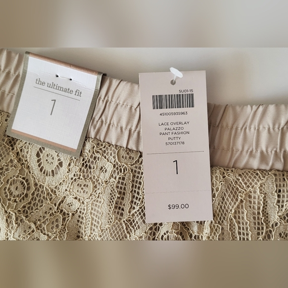 Chico's Palazzo Lace Overlay Pants Front Pockets New With Tags Size 8 - Picture 3 of 12